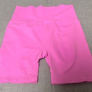 Women's Pink yoga  Shorts sz small
